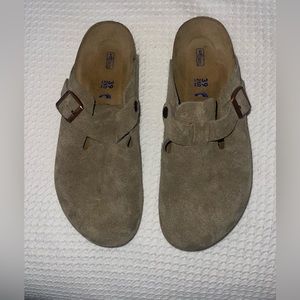Birkenstock Boston Soft Footbed Suede Clogs Size 8 (39)